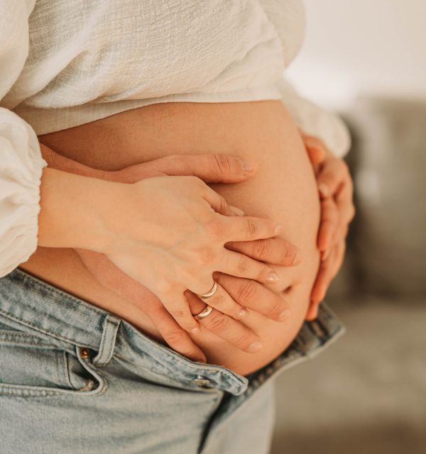 Babybauch+Hände